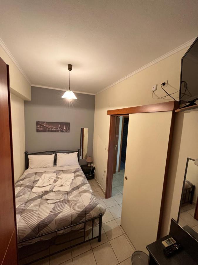 Pinpoint Rooms Mesolóngion Exterior foto