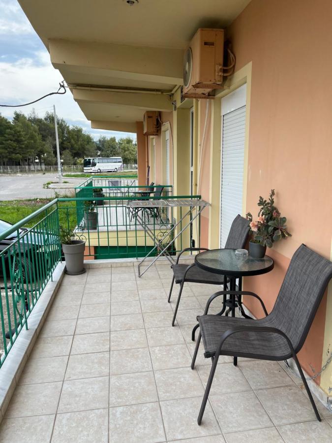 Pinpoint Rooms Mesolóngion Exterior foto