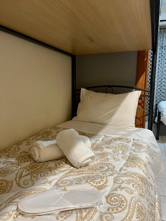 Pinpoint Rooms Mesolóngion Exterior foto